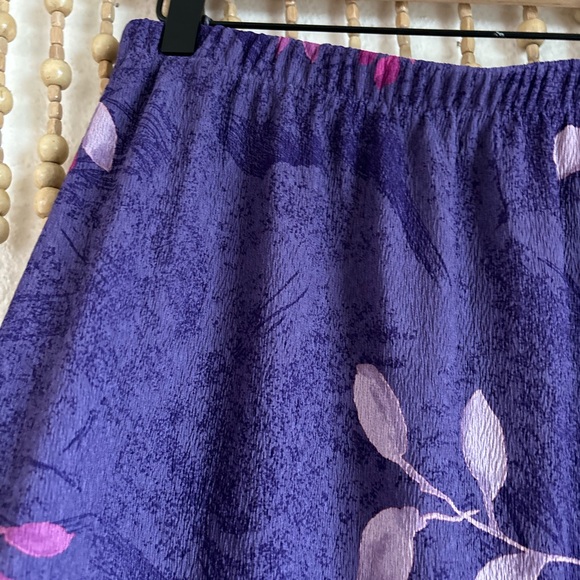 Vintage Made in USA Colorful Purple Pink Floral Leaf Fairycore Whimsy Skirt Lg - Picture 3 of 5